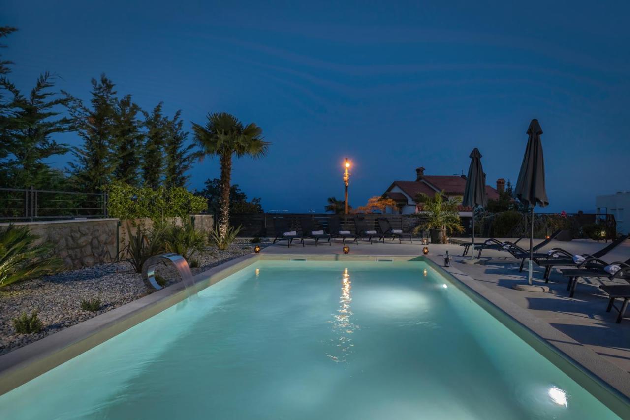 Villa Adriatic, Apartment Rebecca With Heated Swimming Pool, Sew View, Childrens Playground Ičići エクステリア 写真