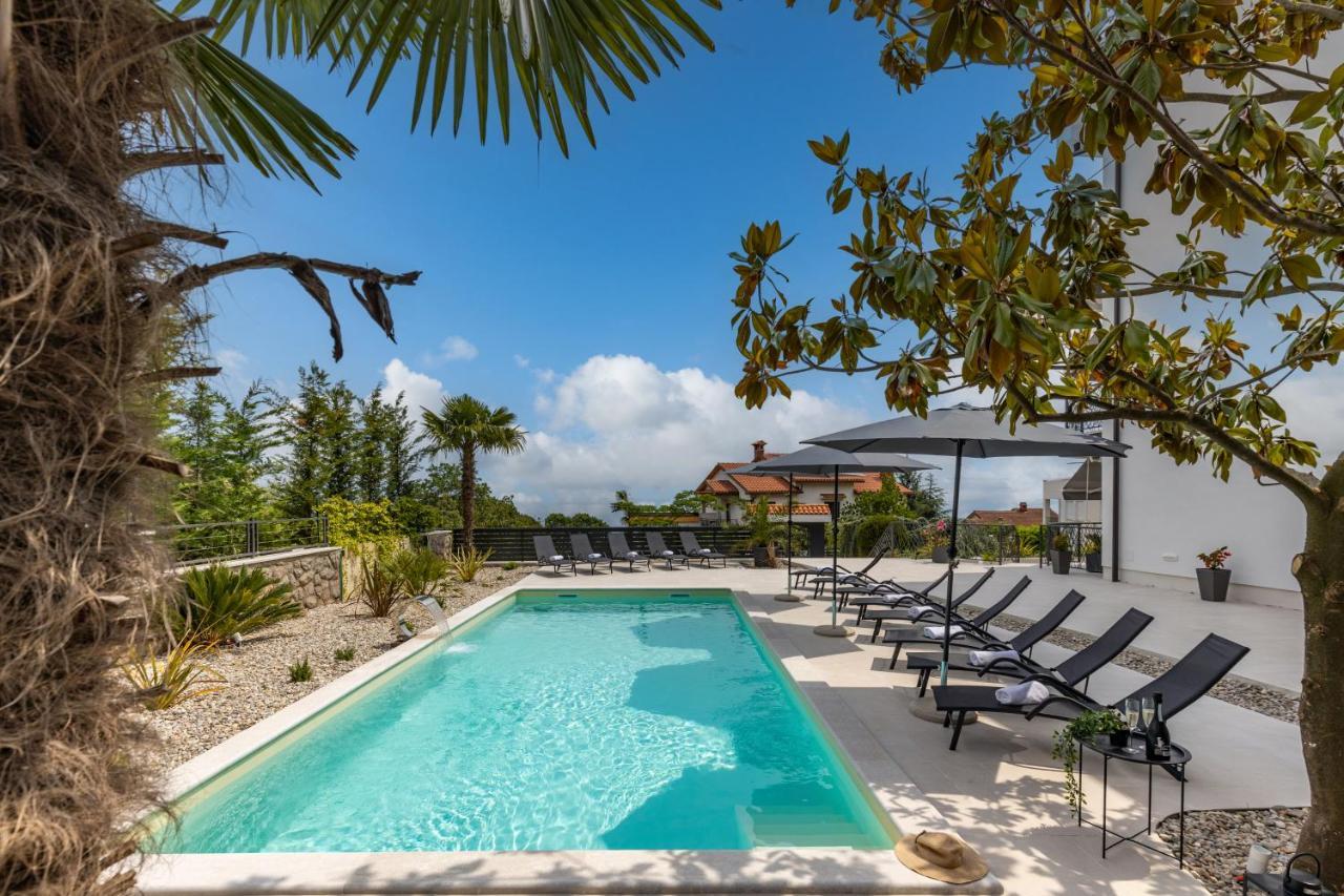 Villa Adriatic, Apartment Rebecca With Heated Swimming Pool, Sew View, Childrens Playground Ičići エクステリア 写真